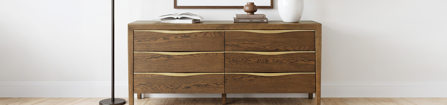 Dressers & Chests